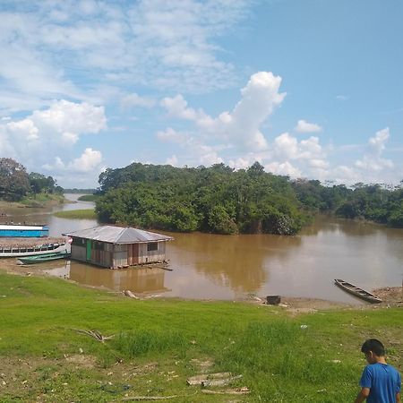 Hospedaje Las Brisas Otel Iquitos Dış mekan fotoğraf